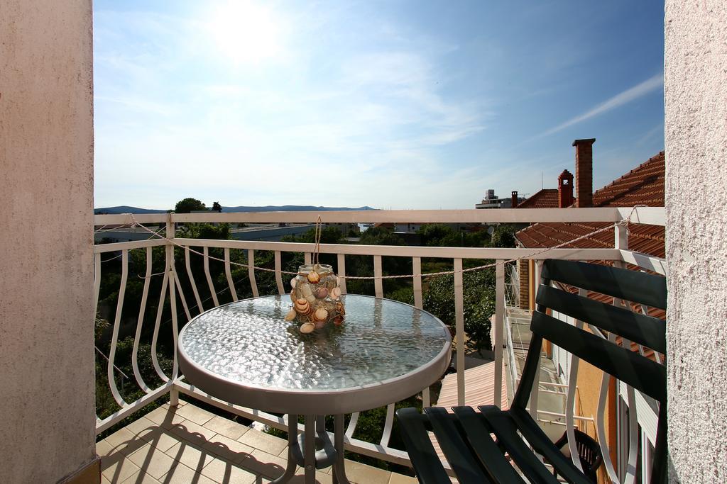 Rooms & Apartments Soline Nuove Biograd Na Moru Exterior photo