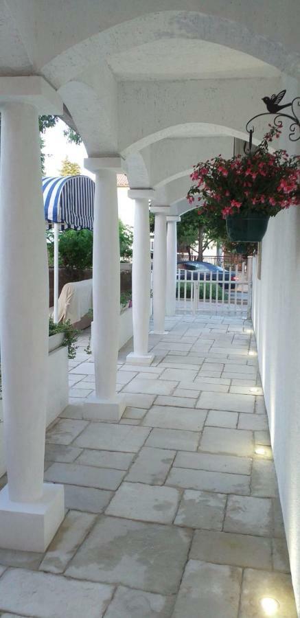 Rooms & Apartments Soline Nuove Biograd Na Moru Exterior photo