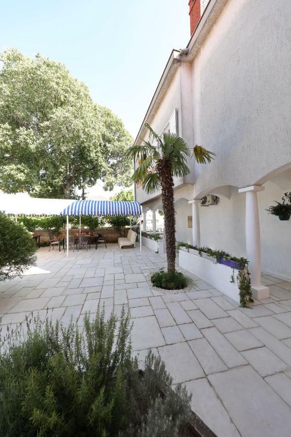 Rooms & Apartments Soline Nuove Biograd Na Moru Exterior photo