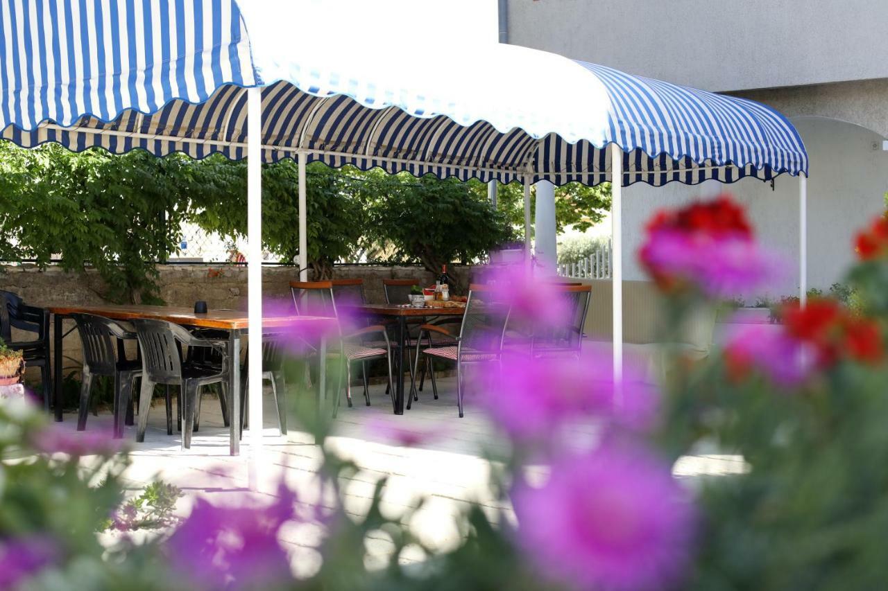 Rooms & Apartments Soline Nuove Biograd Na Moru Exterior photo